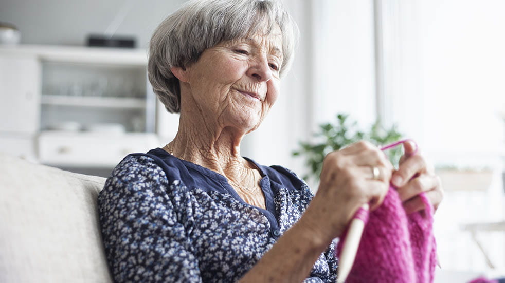 Ten ways you can help your community during the coronavirus crisis; woman knitting